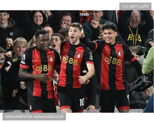 英超曼城短传配合流畅,胜利水到渠成