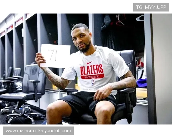 利拉德罚球命中稳住开拓者末节局面 利拉德罚球命中稳住开拓者末节局面