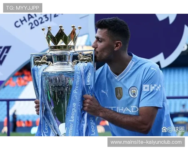 曼城罗德里中场拦截后推进助攻决定结局