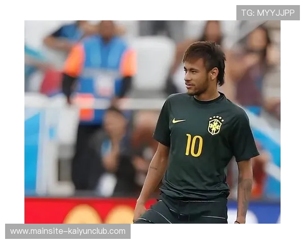 内马尔灵巧过人三连晃,沙特赛场沸腾